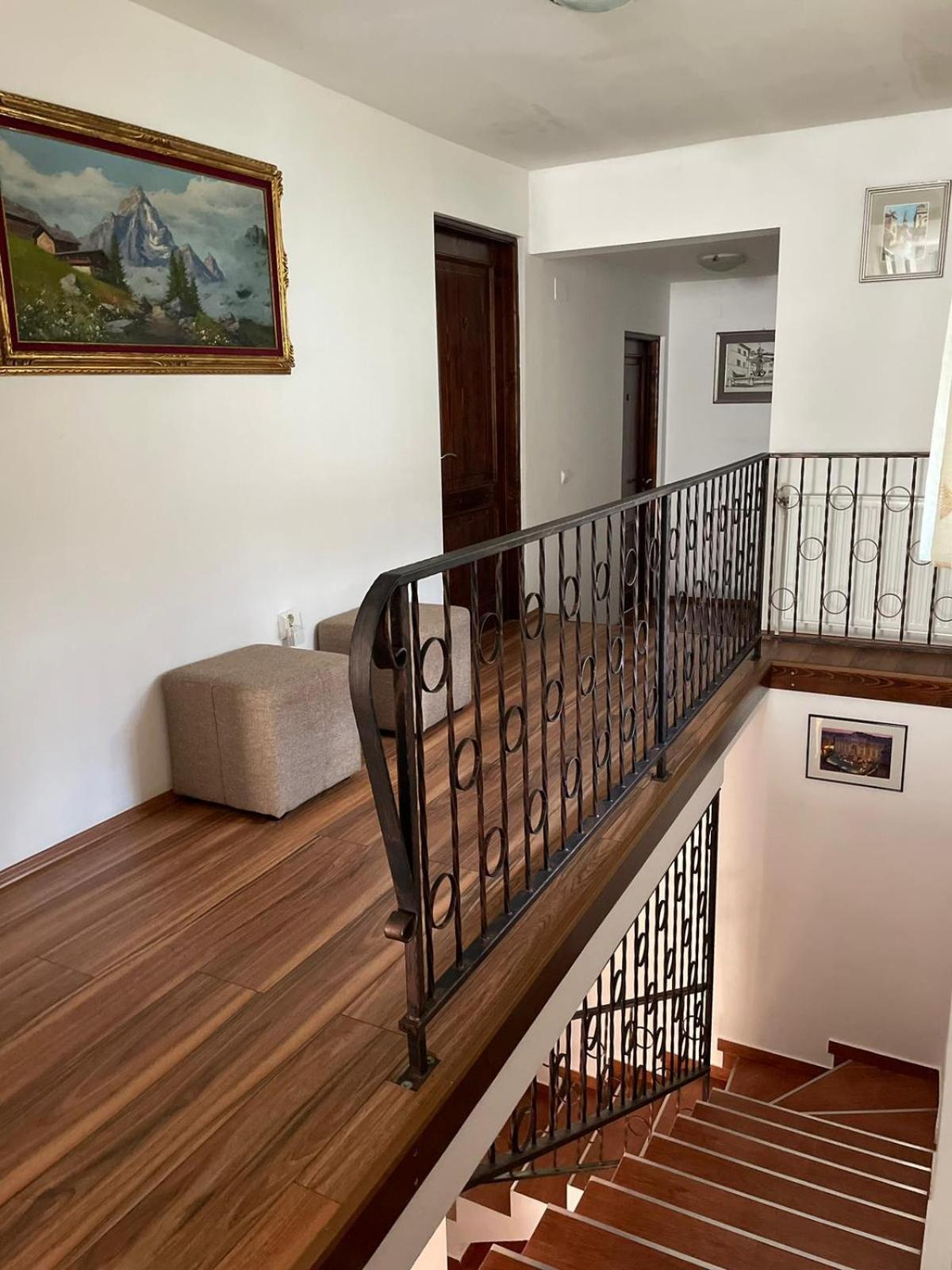 Casa Anastasia - Moieciu De Sus Моечиу-де-Сус Экстерьер фото